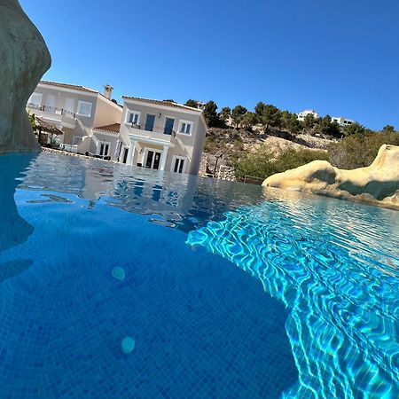 فيلا Cala-Azul Y Jacuzzi كاليبي المظهر الخارجي الصورة