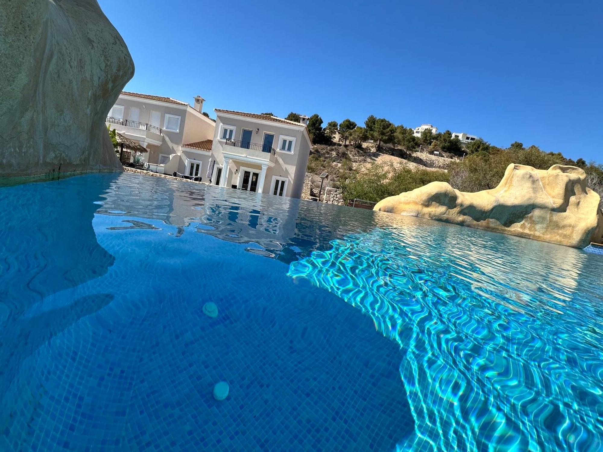 فيلا Cala-Azul Y Jacuzzi كاليبي المظهر الخارجي الصورة